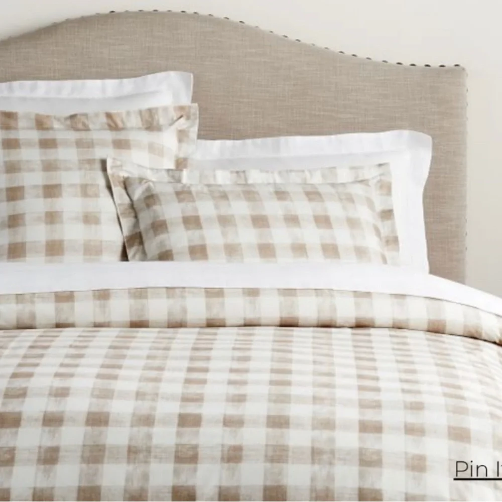 Pottery Barn Beige and White Gingham Duvet Cover